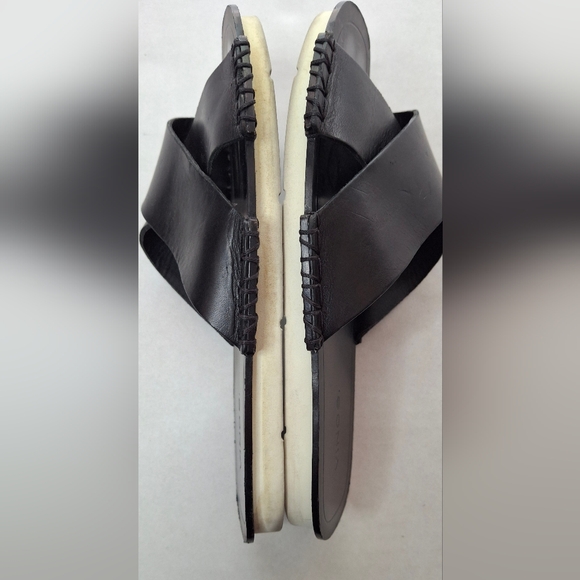 Vince Leather Sandal - Picture 11 of 16